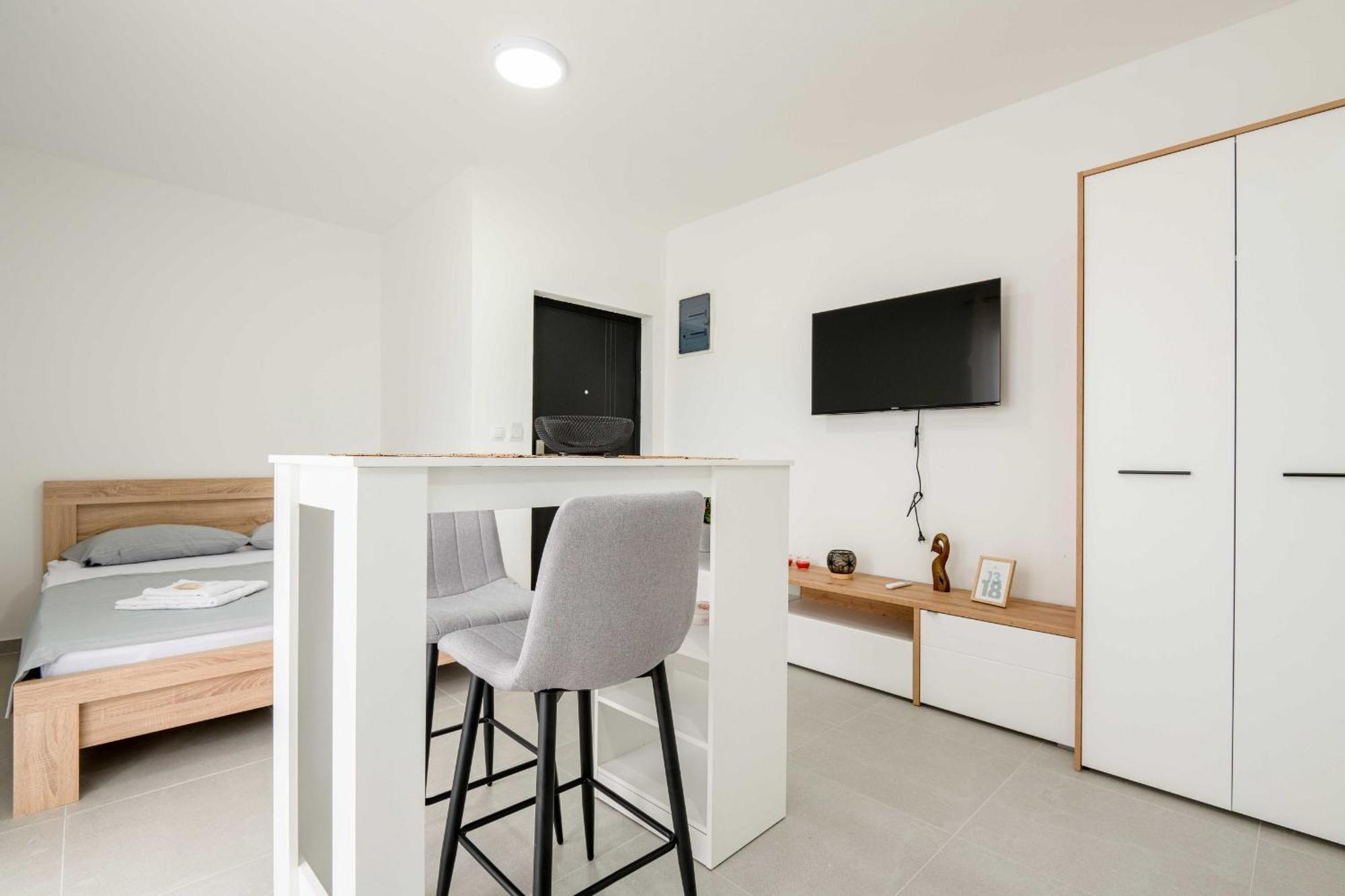 Apartments Milivojevic 바르 객실 사진