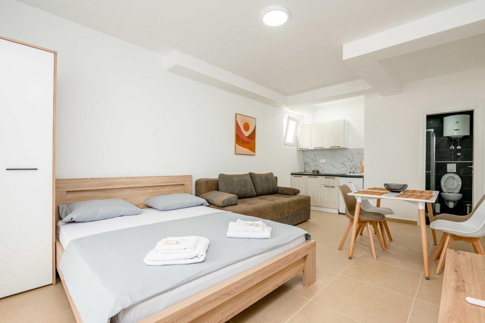 Apartments Milivojevic 바르 객실 사진